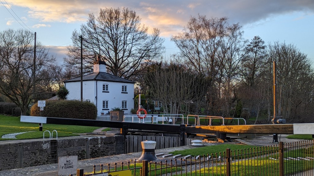 Walk: Lincomb Lock (5.6km /&nbsp;50m)